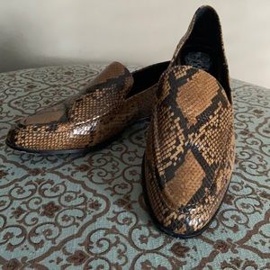 Vince Camuto Brown Snakeskin Like Loafers